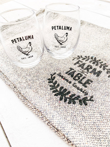 Luma Vintage Wine Glass with Petaluma Chicken 15 oz