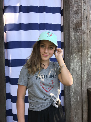Women's V-Neck Heather Grey with Luma Vintage Chicken