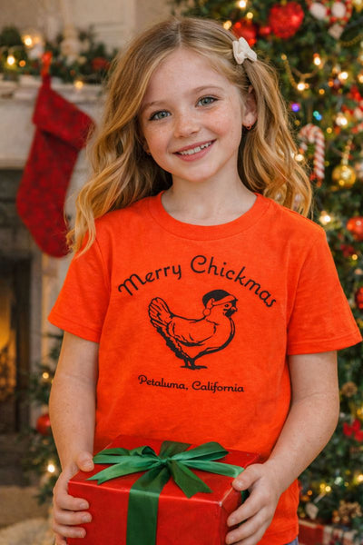 Merry Chickmas Petaluma Chicken  Kids  T-shirt -Gildan