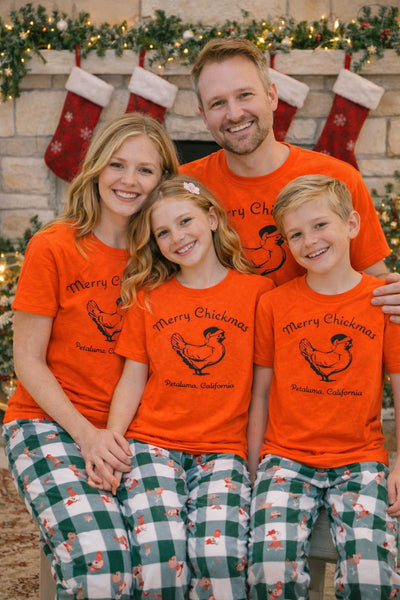 Merry Chickmas Petaluma Chicken  Kids  T-shirt -Gildan