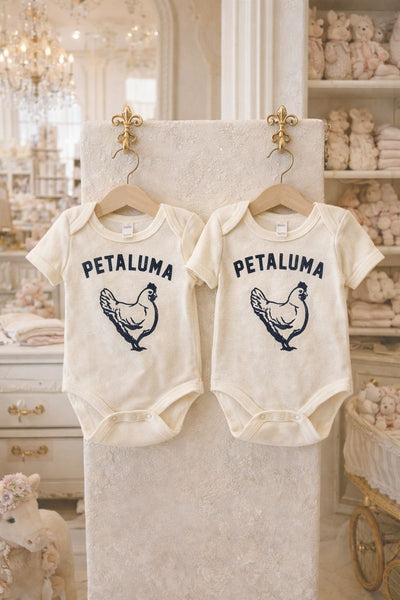 Luma Vintage Petaluma Chicken Onesie-Natural