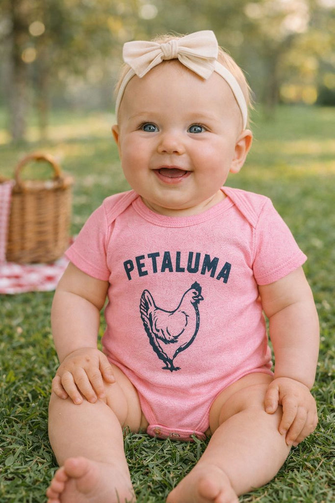 Luma Vintage Petaluma Chicken Onesie-Pink