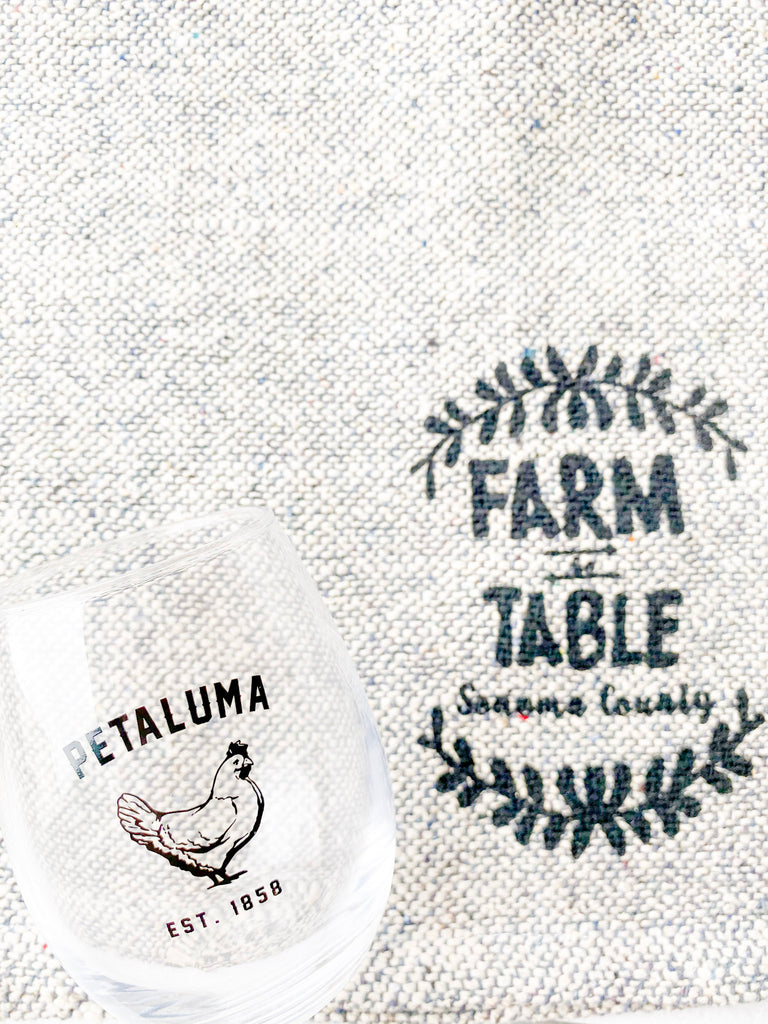 Luma Vintage Wine Glass with Petaluma Chicken 15 oz