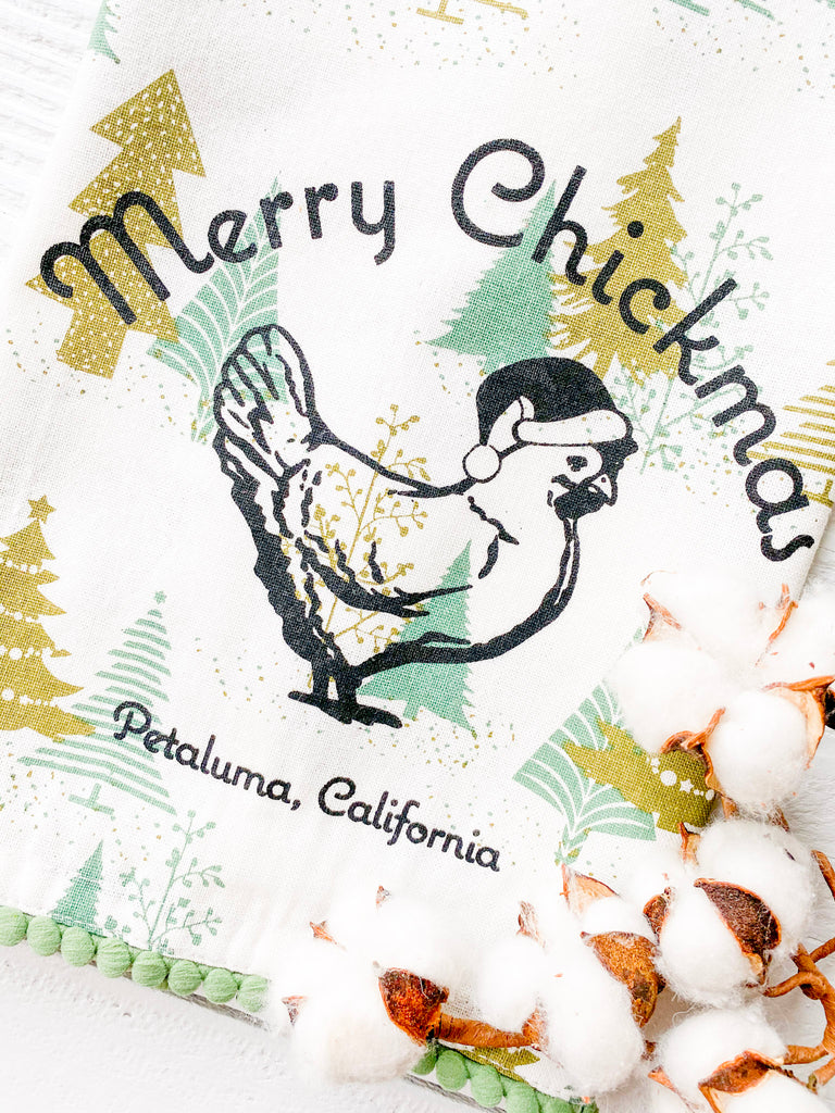 Merry Chickmas Petaluma Luma Vintage - Green Vintage Xmas Tree